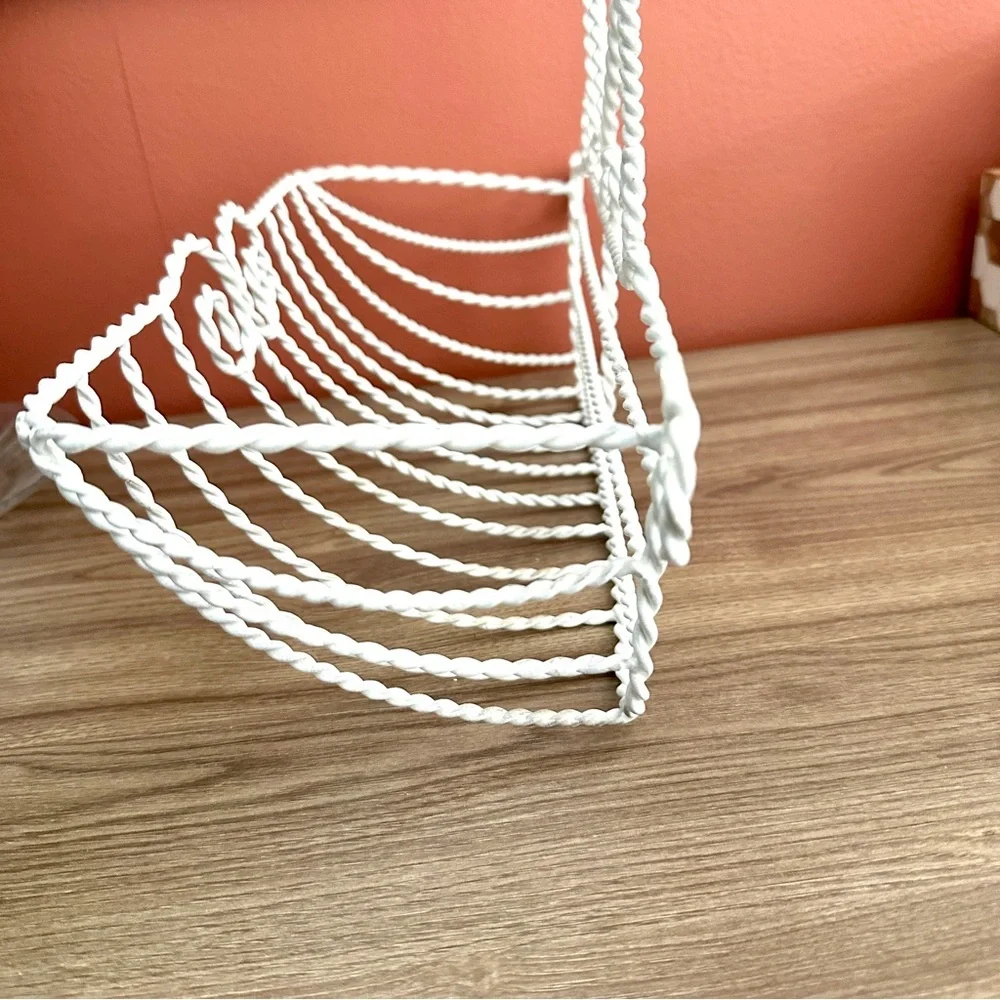 Vintage Wire Wall Basket Rustic Victorian White Heart Design Shabby Chic Planter